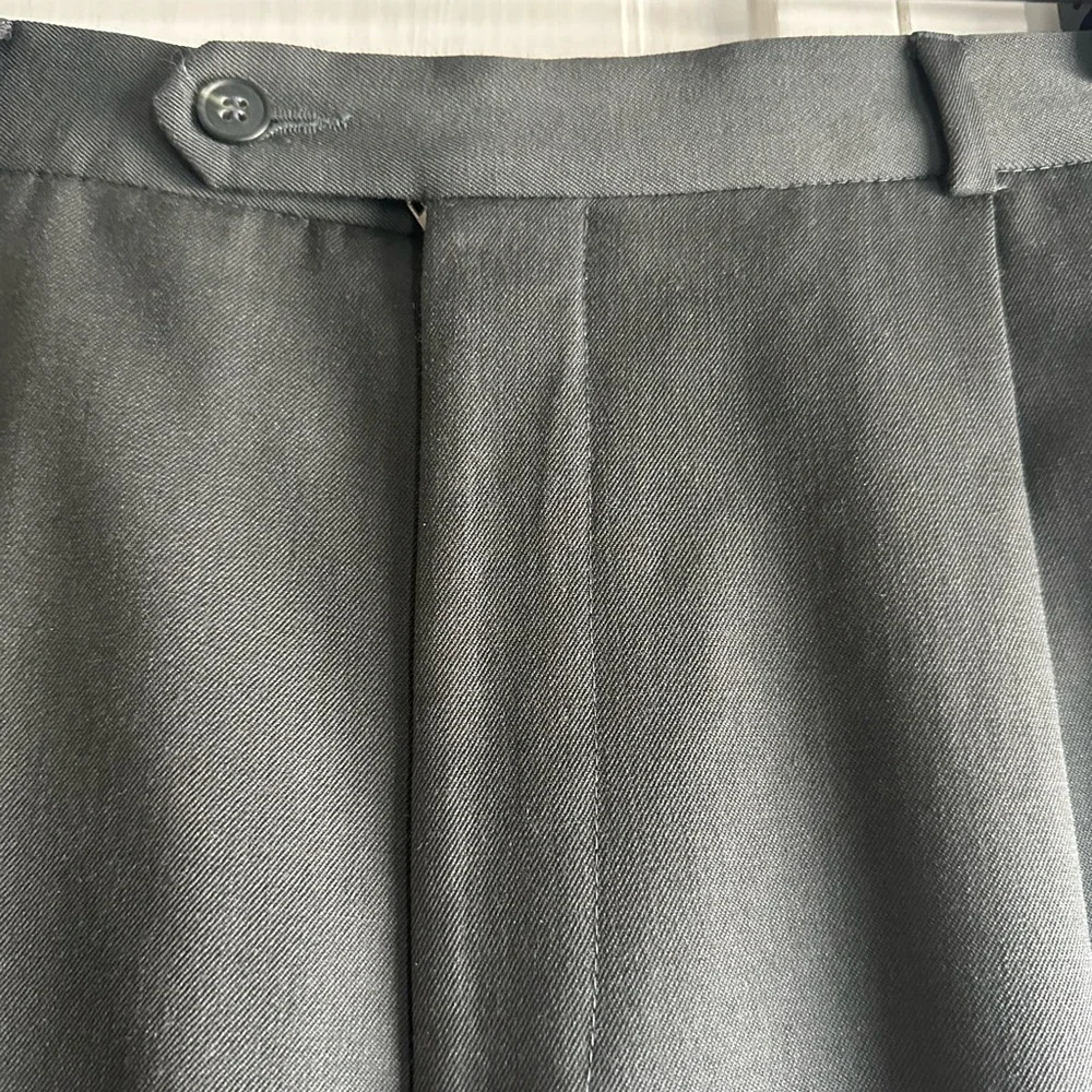 N/A charcoal gray